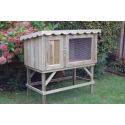 Cherry Acres Rabbit Hutch