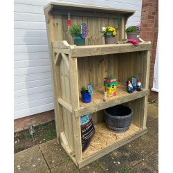 Evergreen Potting Station