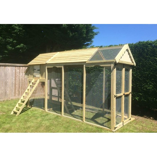 Large Acres Cottage Walk in Chicken Run With Coop