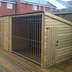 8ft Insulated Montgomery Dog Kennel